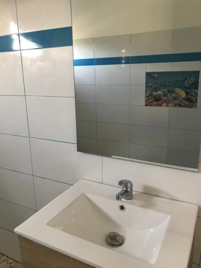 Flamboyant Apartment Vieux-Habitants Ngoại thất bức ảnh